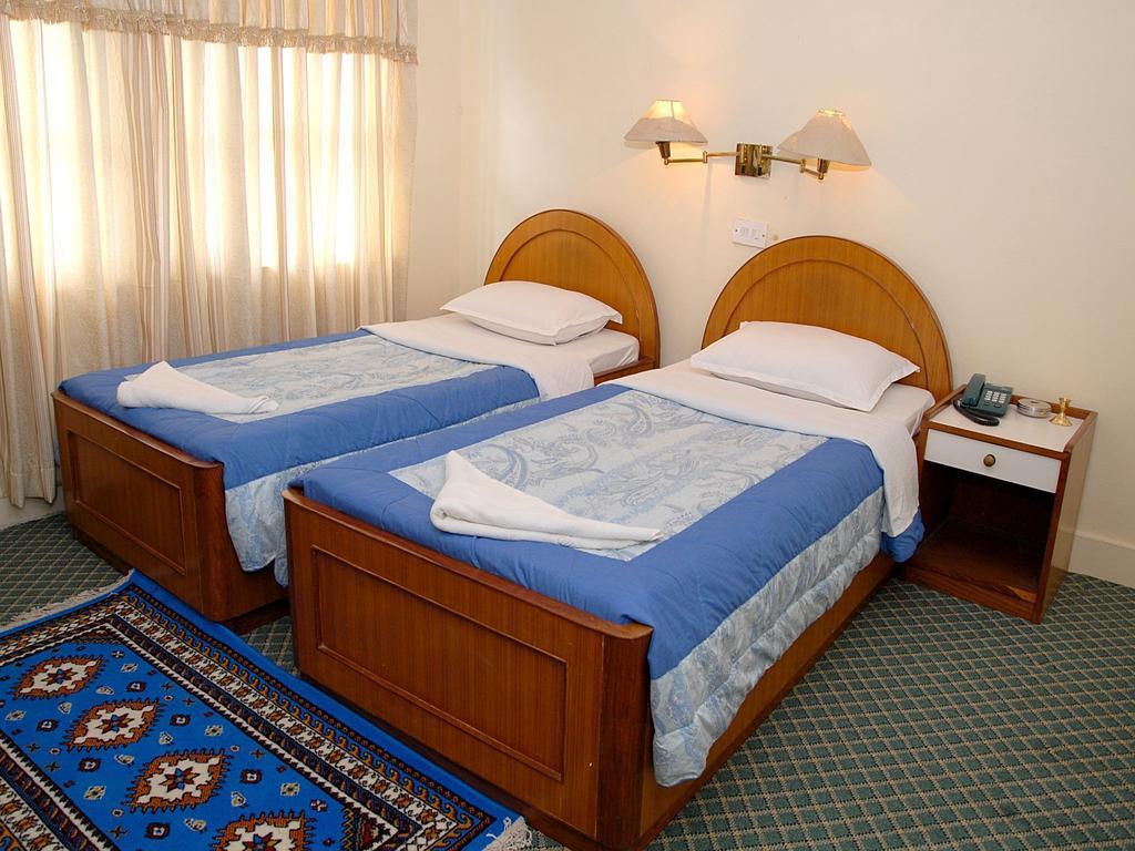 Hotel Blue Heaven Pokhara Zewnętrze zdjęcie