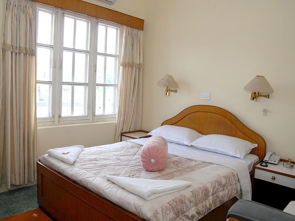 Hotel Blue Heaven Pokhara Zewnętrze zdjęcie